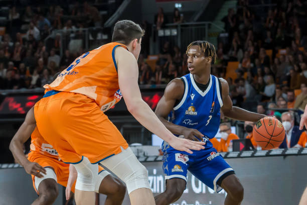 他成功夺得 他成功夺得