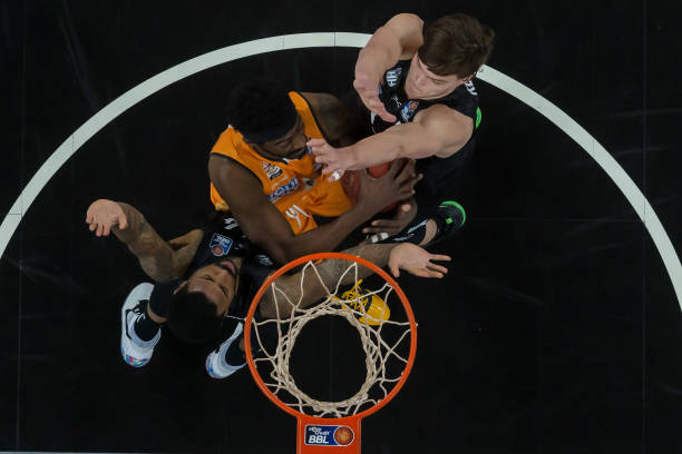 在16强便 在16强便