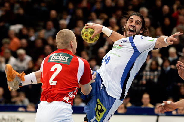 现充满期待 现充满期待